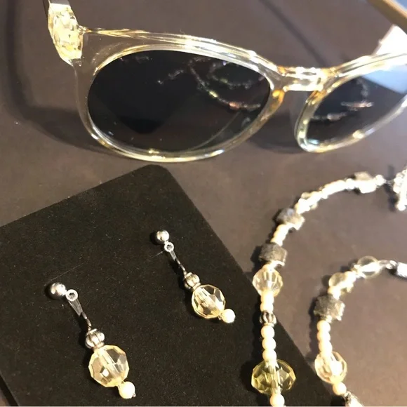 New Handmade Child’s Jewelry Set- Necklace, Bracelet & Earrings, Gold / Silver - Picture 4 of 8